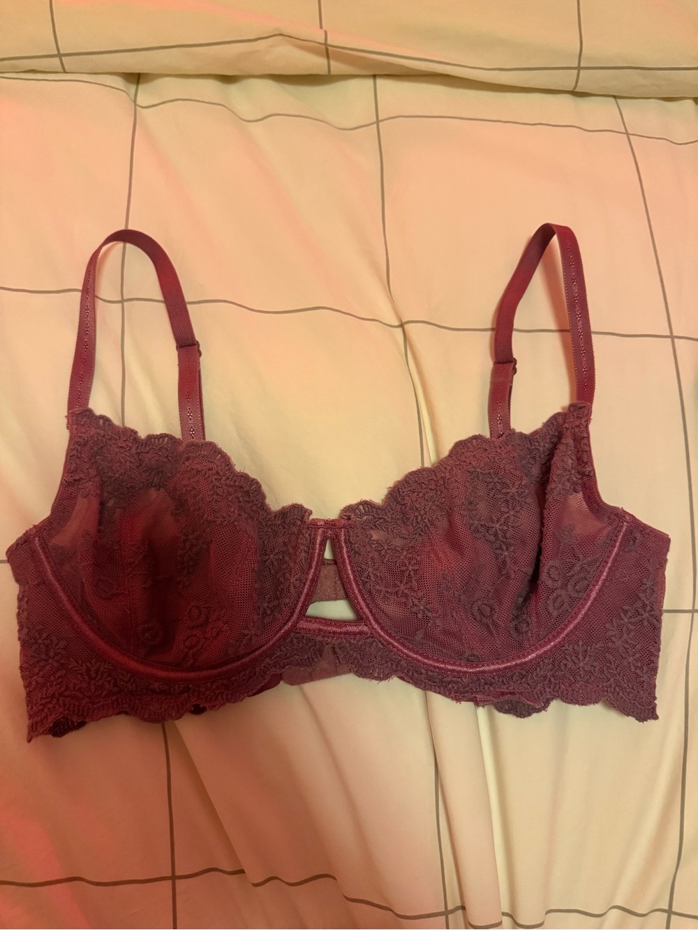 32C Free People Lace Underwire Bras in Wine and Black